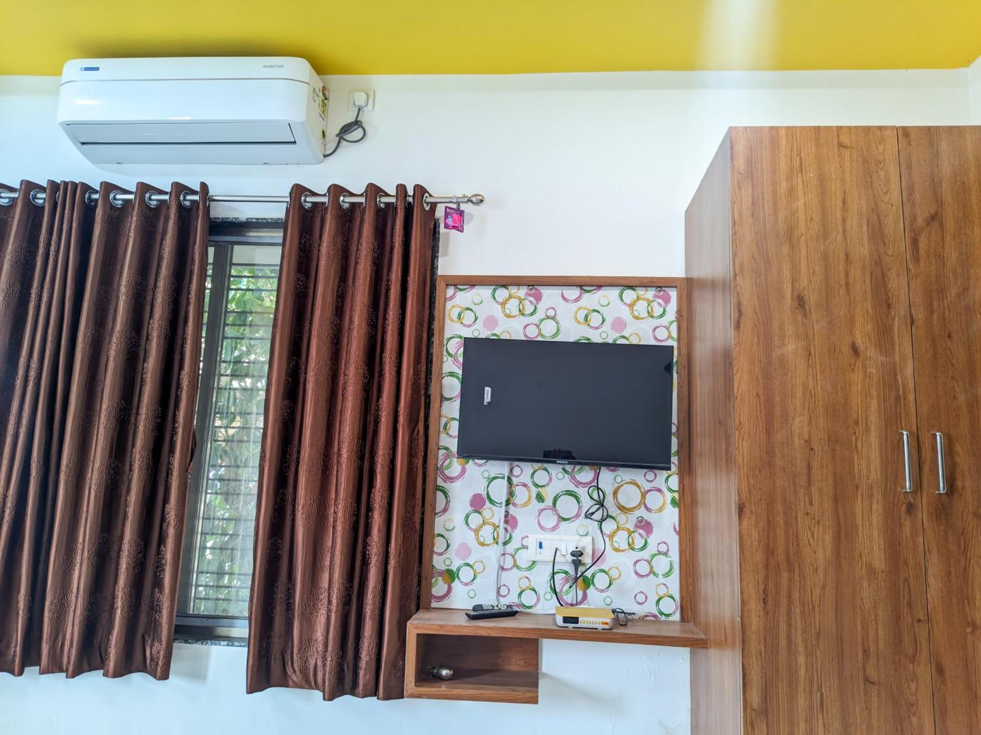 Samrat Homestay Garudeshwar Εξωτερικό φωτογραφία